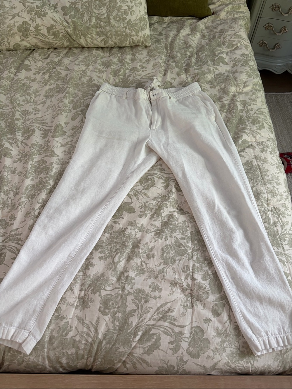 Banana Republic Men's White Drawstring Jogger Pants